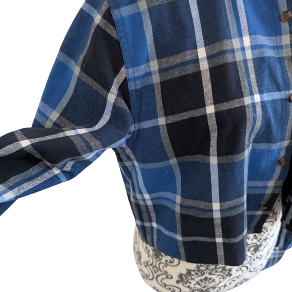 Aritzia TNA Shirt Flannel Plaid Women XS 90s Grunge Dark Academia Black Blue - Picture 9 of 16